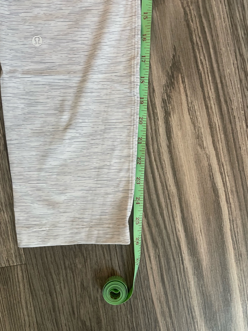 Lululemon On The Fly 7/8 Pants Size 2 - Picture 5 of 7